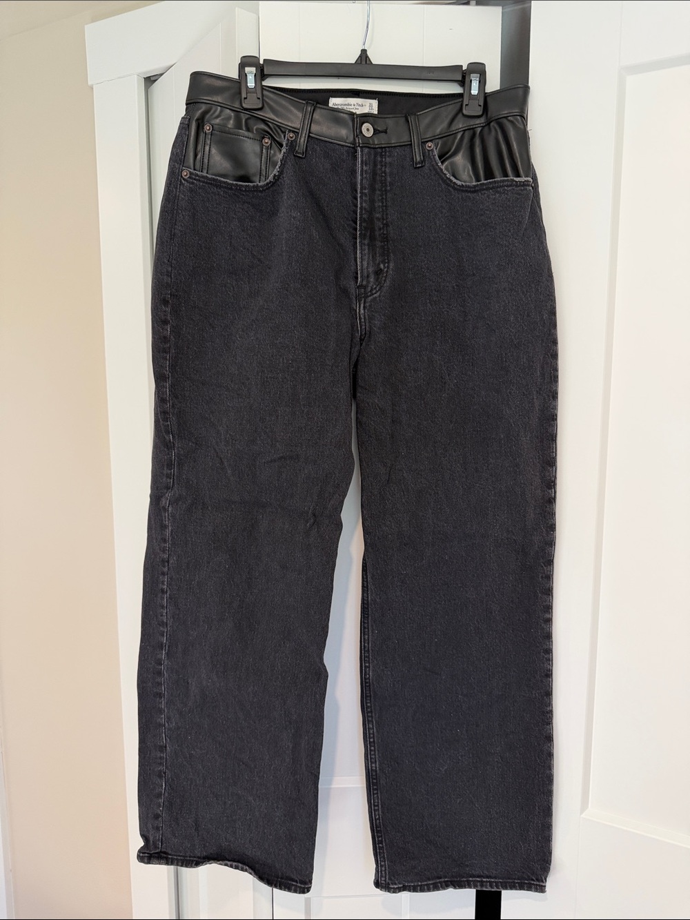 Abercrombie & Fitch The 90’s Relaxed Jean High Rise - Curve Love